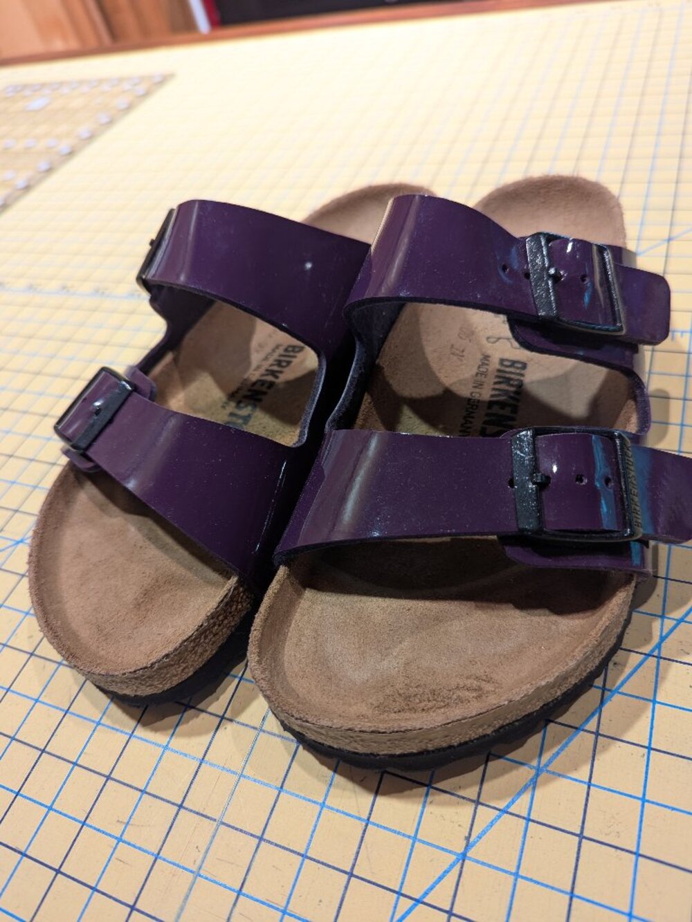 Birkenstock Arizona Slide Sandal Plum Purple Birko Floor Size 35